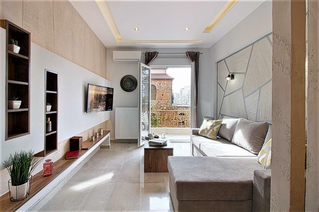 Metro 5 P. Dionisiou Street Appartement Thessalonique