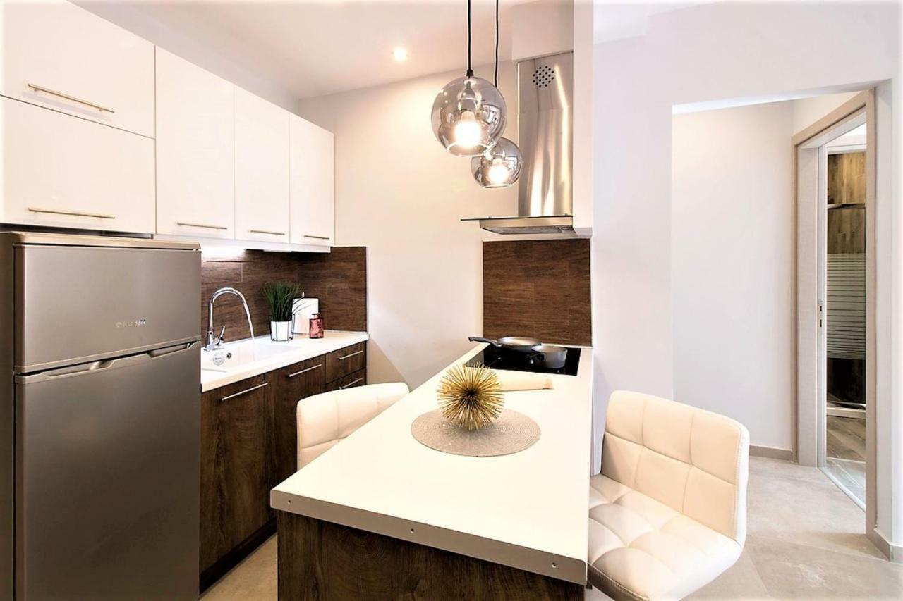 Metro 5 P. Dionisiou Street Appartement Thessalonique