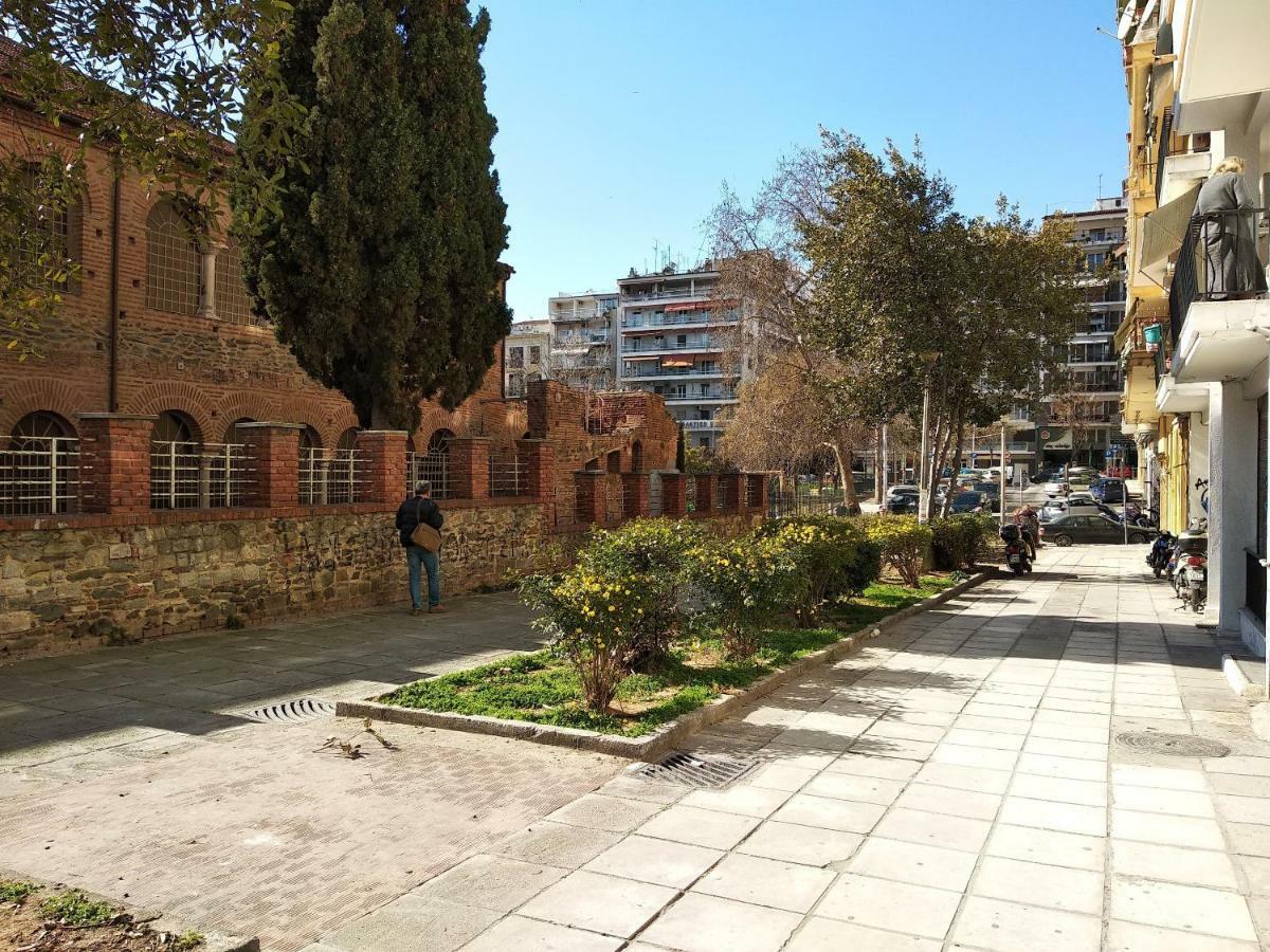 Appartement Metro 5 P. Dionisiou Street *
