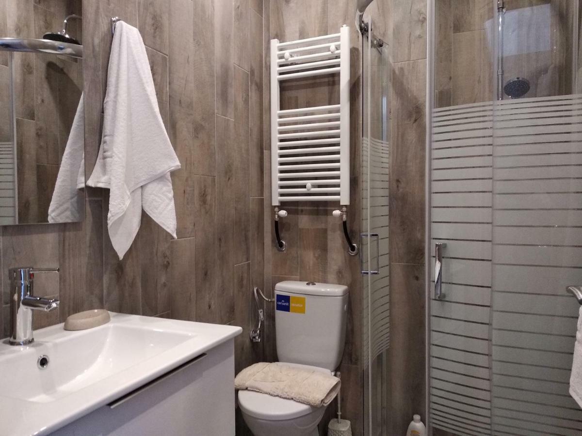 Metro 5 P. Dionisiou Street Appartement Thessalonique