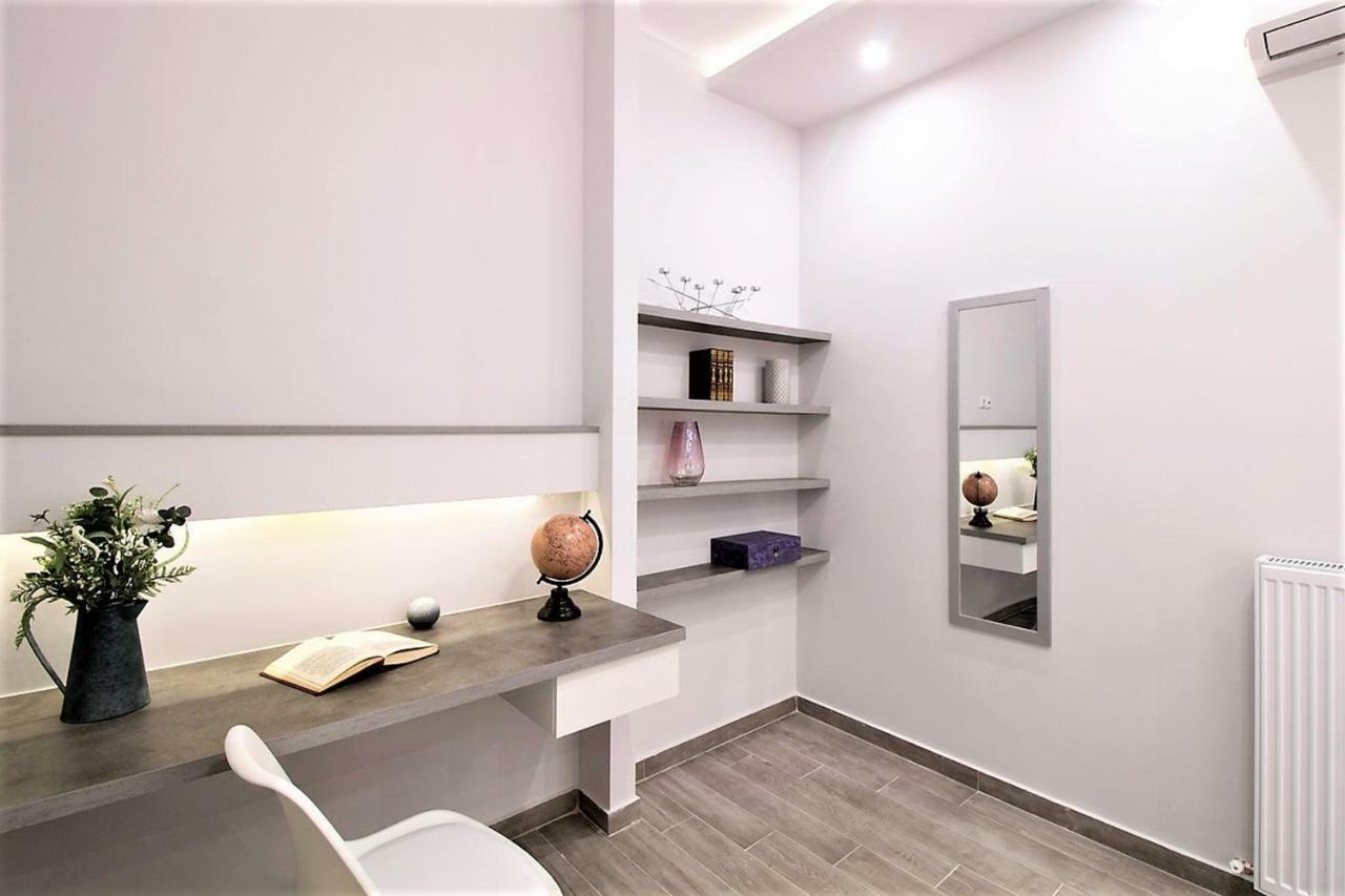 Metro Apartment